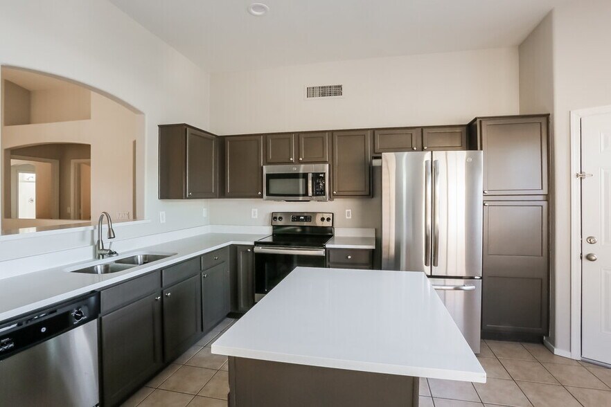 Building Photo - 13413 W Port Au Prince Ln