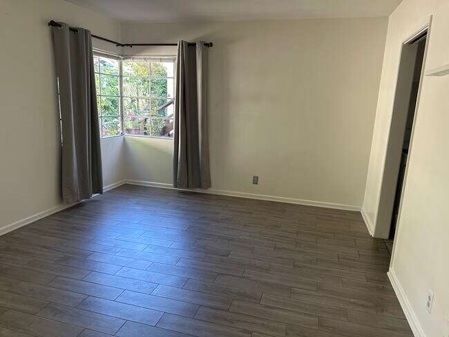 Living room - 710 Copeland Ct