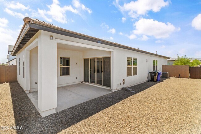 Building Photo - 17254 W Vacaville St