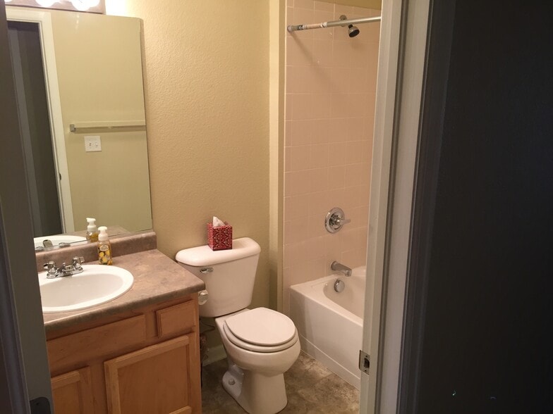 Building Photo - 5551 29th St