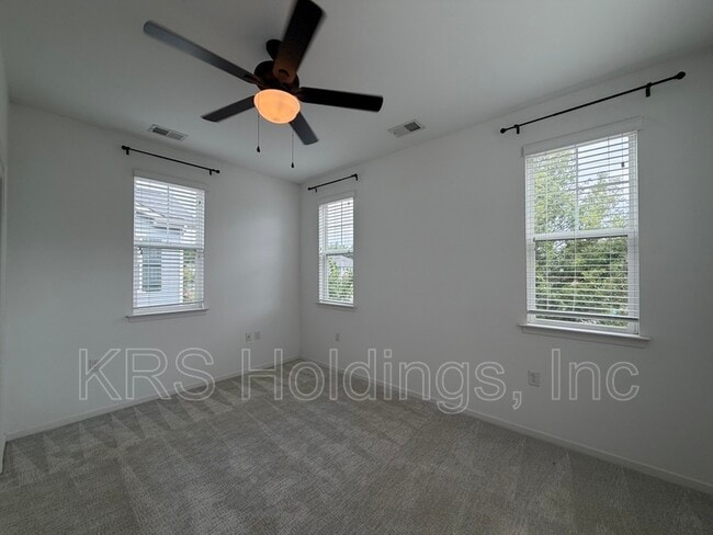 Building Photo - 1517 Rollesby Way