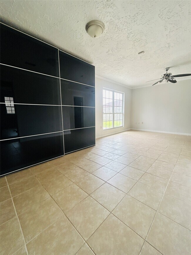 Building Photo - 15719 Red Springs Dr