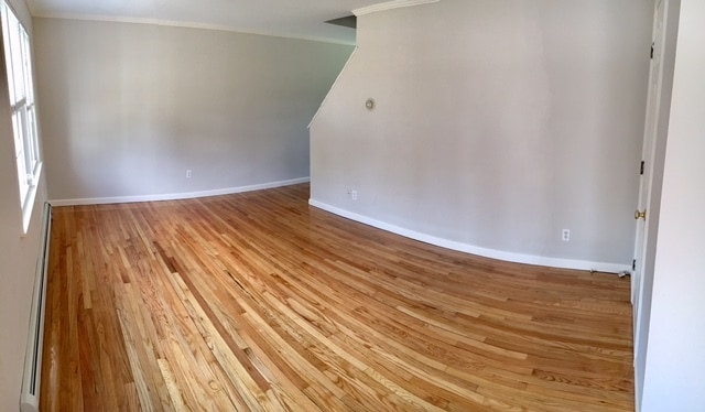 Hardwood floors - 20 Hobart Ln