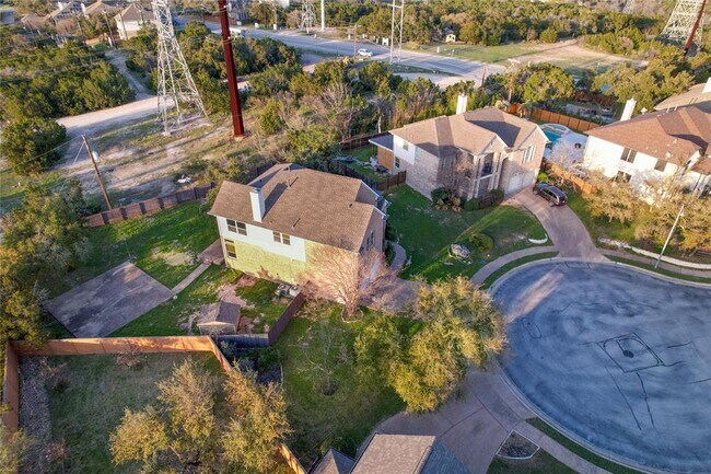 Building Photo - 9200 Hurley Cove