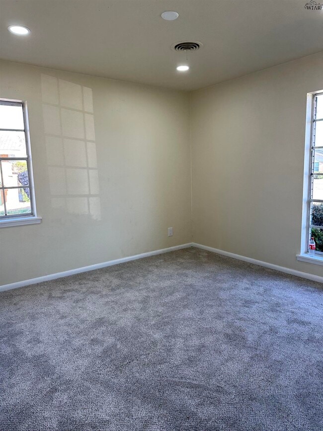 Building Photo - 4304 York St