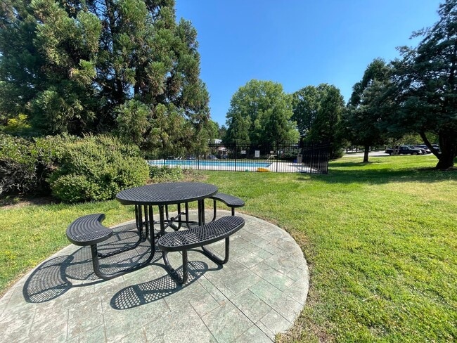 Building Photo - Incredible location! Fidelity Court offers comfort and convenience in the heart of Carrboro...