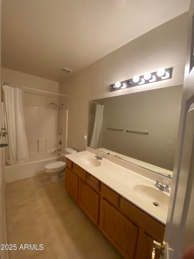 Building Photo - 3376 N 130th Ave