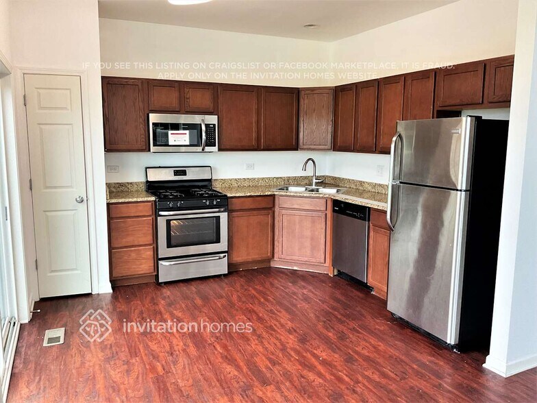Building Photo - 518 Fort Clatsop Ct