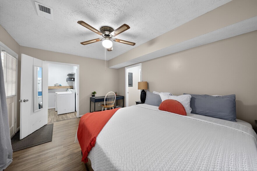 Building Photo - 534 Oak Meadow Ln