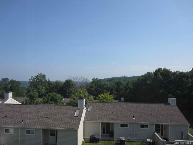 Building Photo - 1008 Eagles Ridge Rd