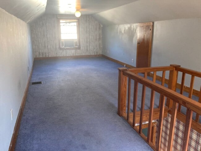 Building Photo - 307 Helm St