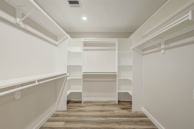 Building Photo - 2111 Nina Lee Ln