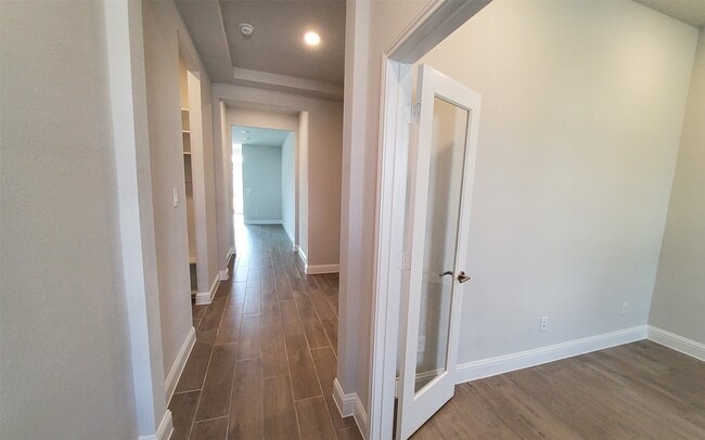 Building Photo - 29619 Smokey Bourbon Ln