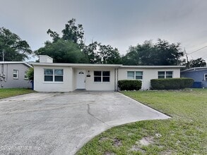 Building Photo - 2489 Quail Ave