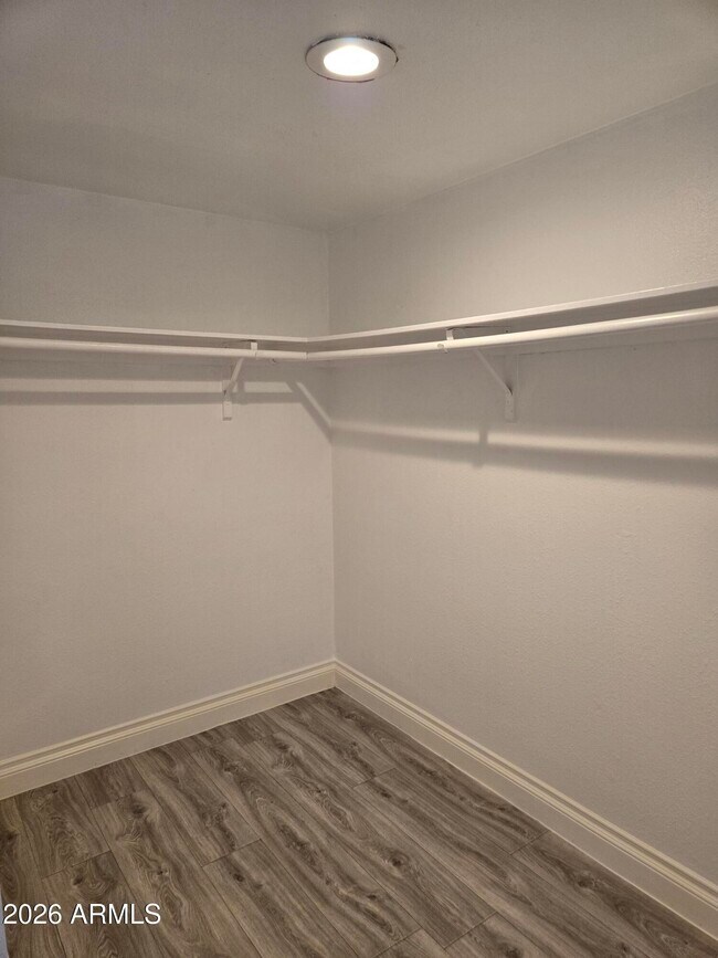 Building Photo - 2674 N 43rd Ave