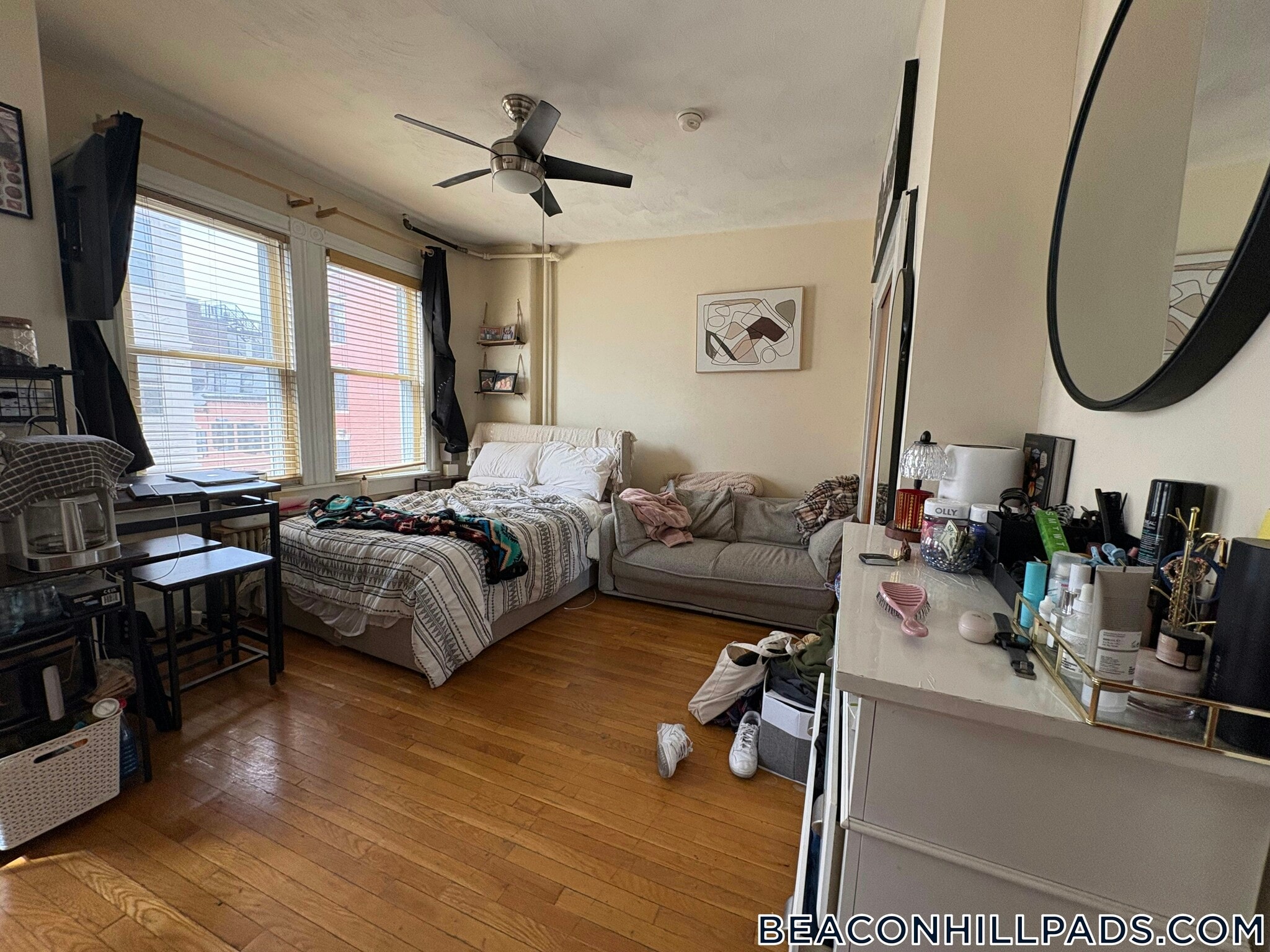 Building Photo - 108 Myrtle St