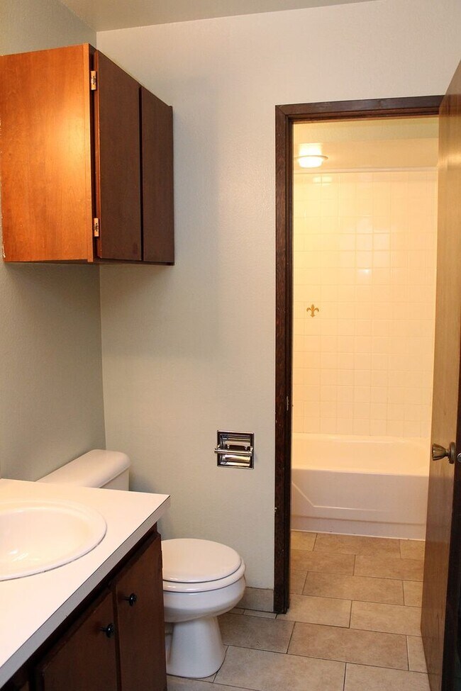 Building Photo - 6755-6755 SW Terri Ct