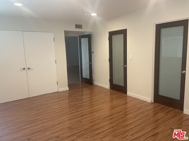 Building Photo - 1620 Malcolm Ave