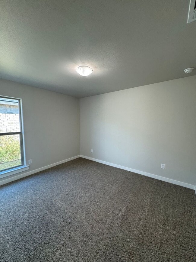 Building Photo - Brand Newer Construction 3/2/2