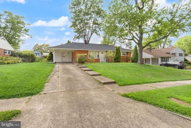 Building Photo - 5412 Nutting Dr