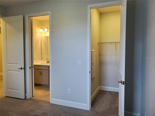 Building Photo - 3016 Formia Ct