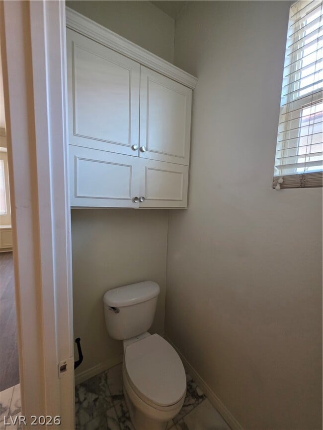 Building Photo - 9338 Wilderness Glen Ave