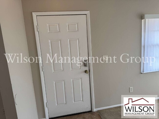 Building Photo - 701 Kings Cove Ct