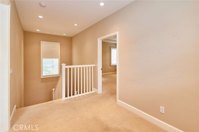 Building Photo - 54 Trotter