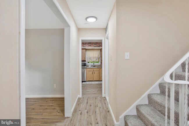 Building Photo - 9123 Old Burton Cir
