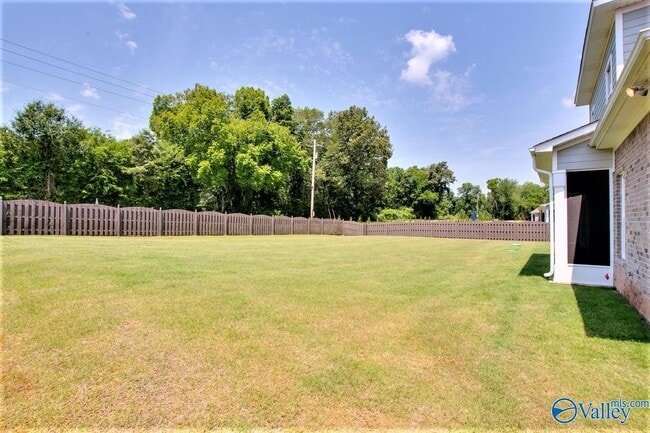 Building Photo - 330 Merrydale Dr