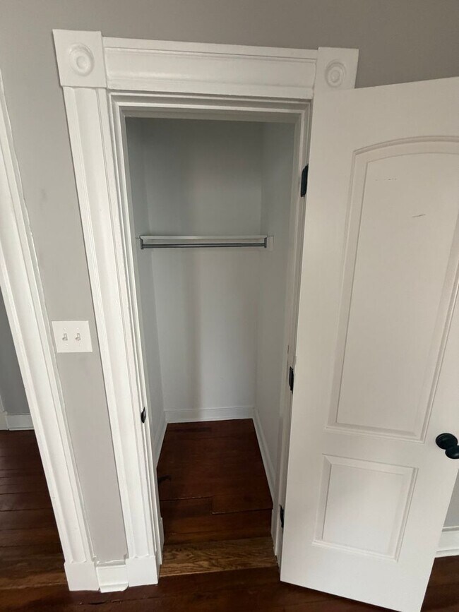 Building Photo - Beautifully Renovated Swansboro Home