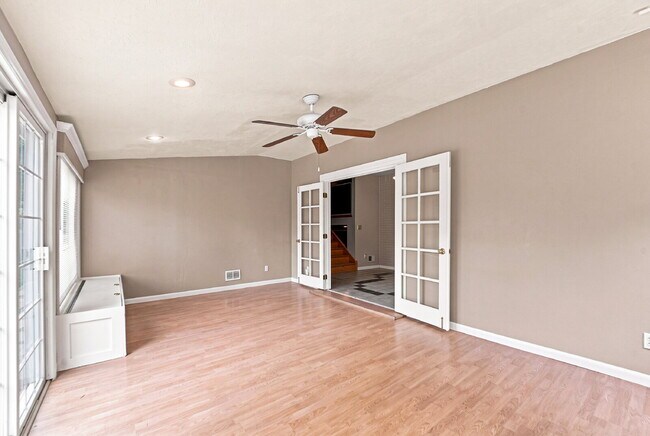 Building Photo - $3,195.95 - 4 Bed, 3 Bath Home in Thornton with Sun Room, Finished Basement & Fenced Backyard