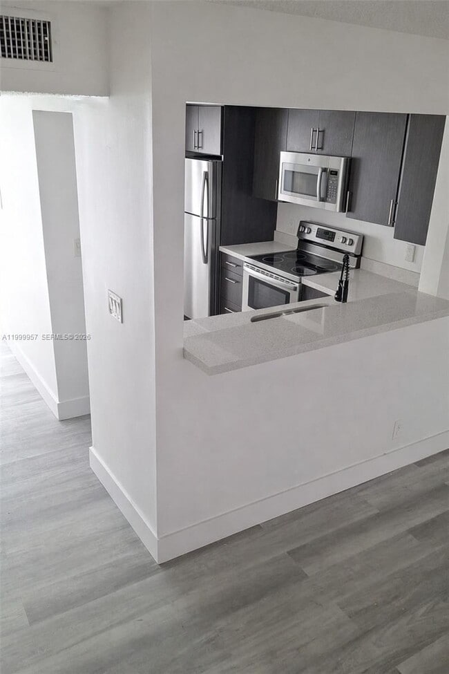 Building Photo - 2831 Pierce St