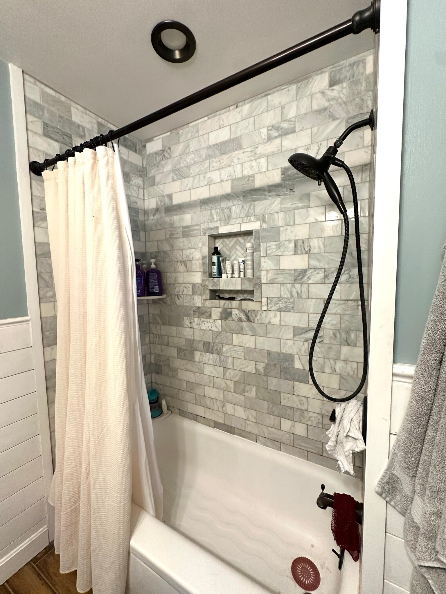 Building Photo - 510 Auburndale Ave