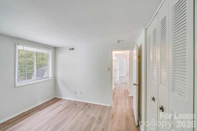 Building Photo - 5001 Forest Mountain Ct