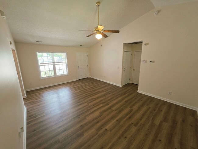Building Photo - 113 Butternut Cir