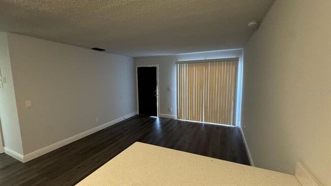 Building Photo - 2920 SE 50th Ct