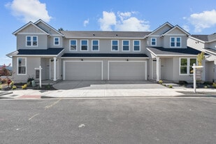 Building Photo - 203 SE Acacia Dr