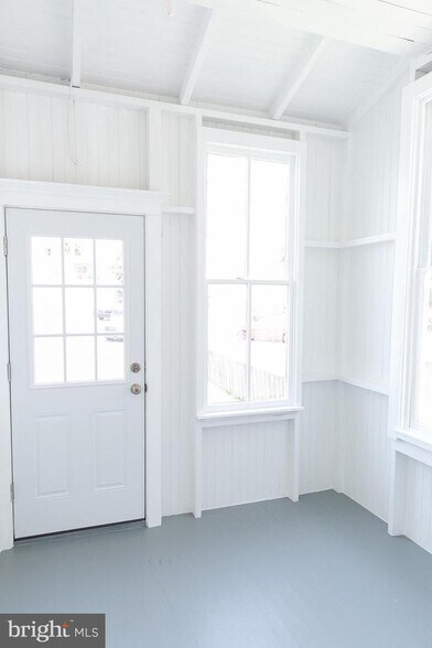 Building Photo - 102 Washington Ave