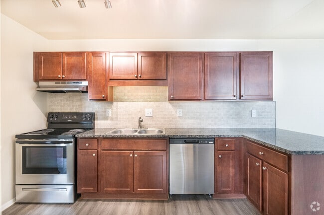 2BR, 1 BA - 840SF with Granite - Kitchen - Dove Landing Apartments