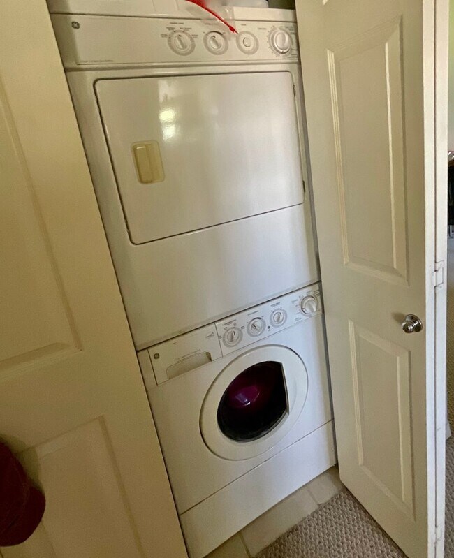 Building Photo - Great Ocean View from this Convenient North Kihei Condo- Close to the Beach