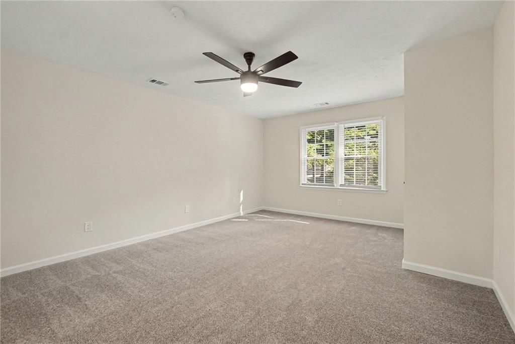 Building Photo - 8541 Birch Hollow Dr