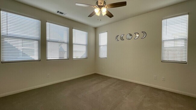 Building Photo - 3994 Righetti Ranch Rd