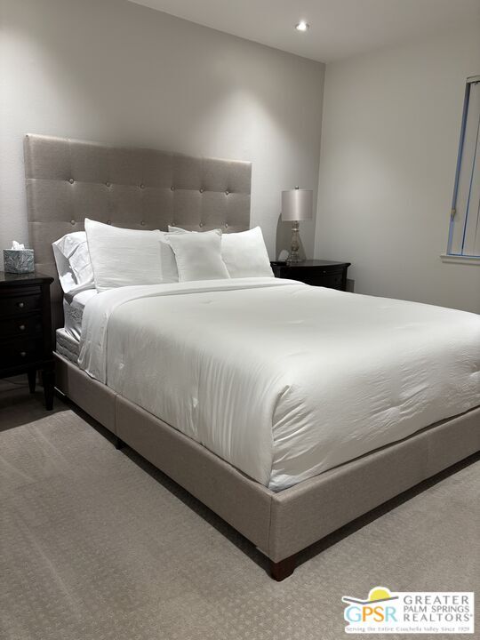 Building Photo - 2166 N Indian Canyon Dr