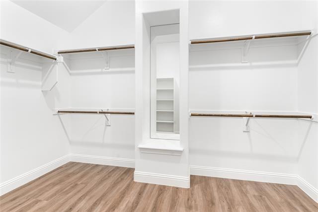 Building Photo - 12261 Hesse Dr