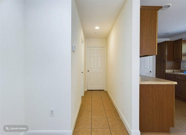 Building Photo - 500 E 48th St