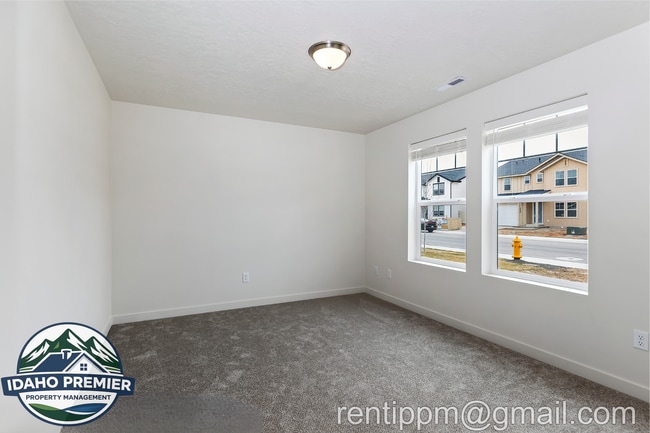 Building Photo - 7642 E Lightfoot St