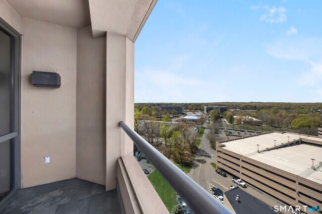Building Photo - 100 Parrott Drive