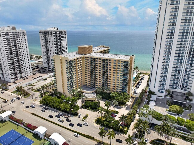 Building Photo - 2501 S Ocean Dr