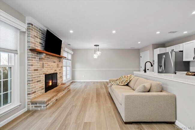 Building Photo - 56 The